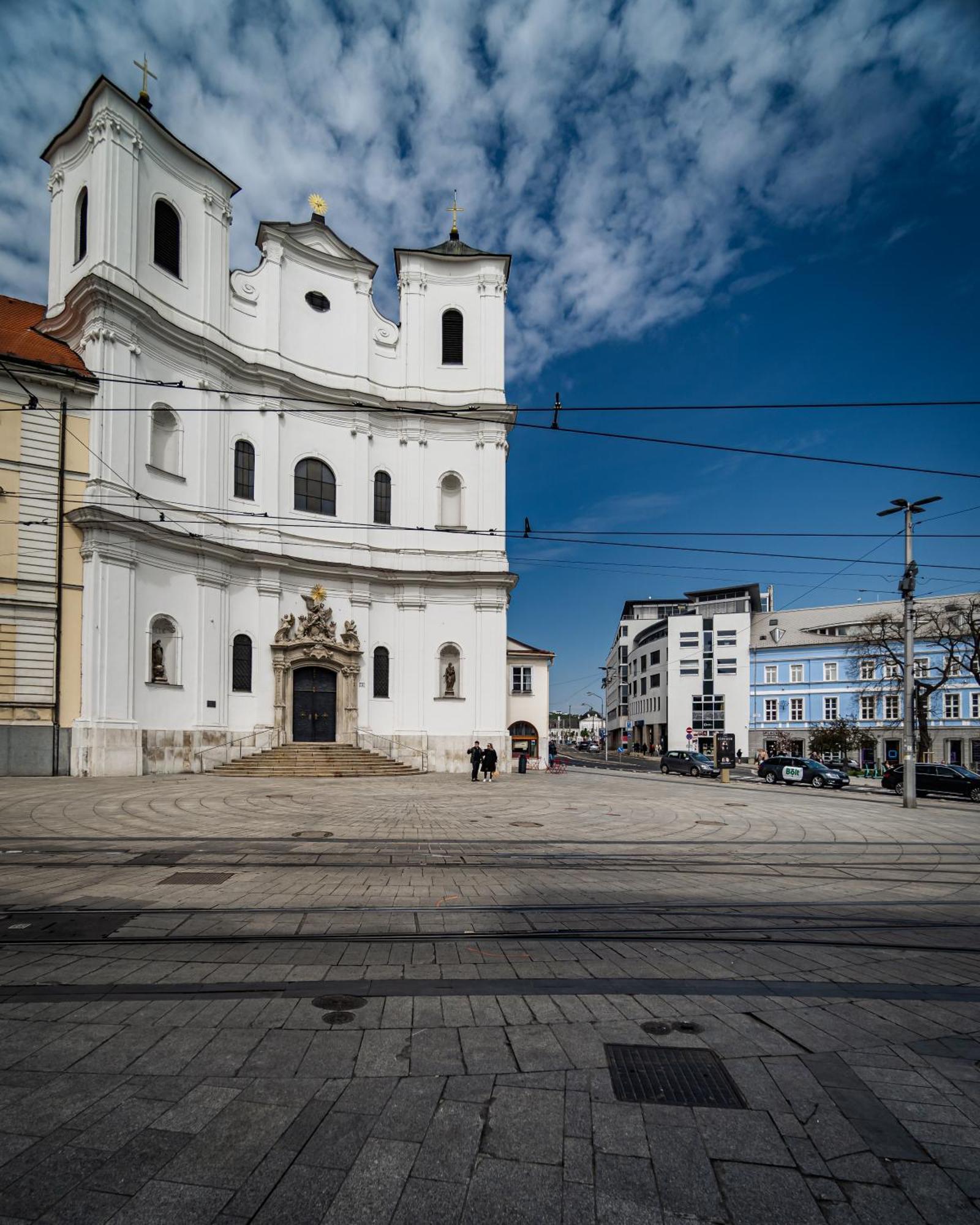 Luxurious And Royal Apartment In The Old Town Bratislava Luaran gambar