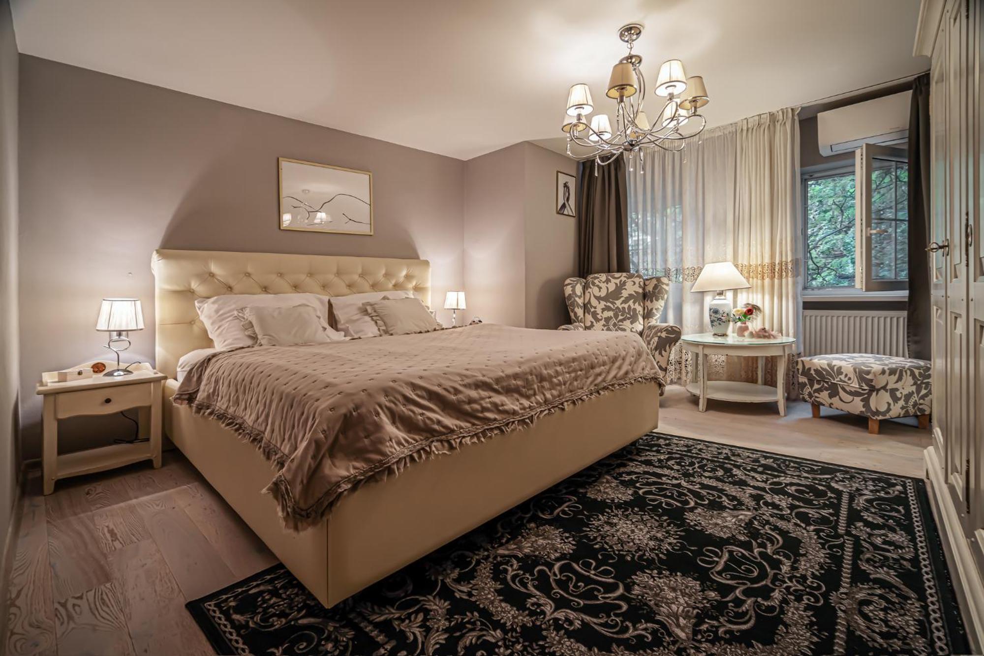 Luxurious And Royal Apartment In The Old Town Bratislava Luaran gambar