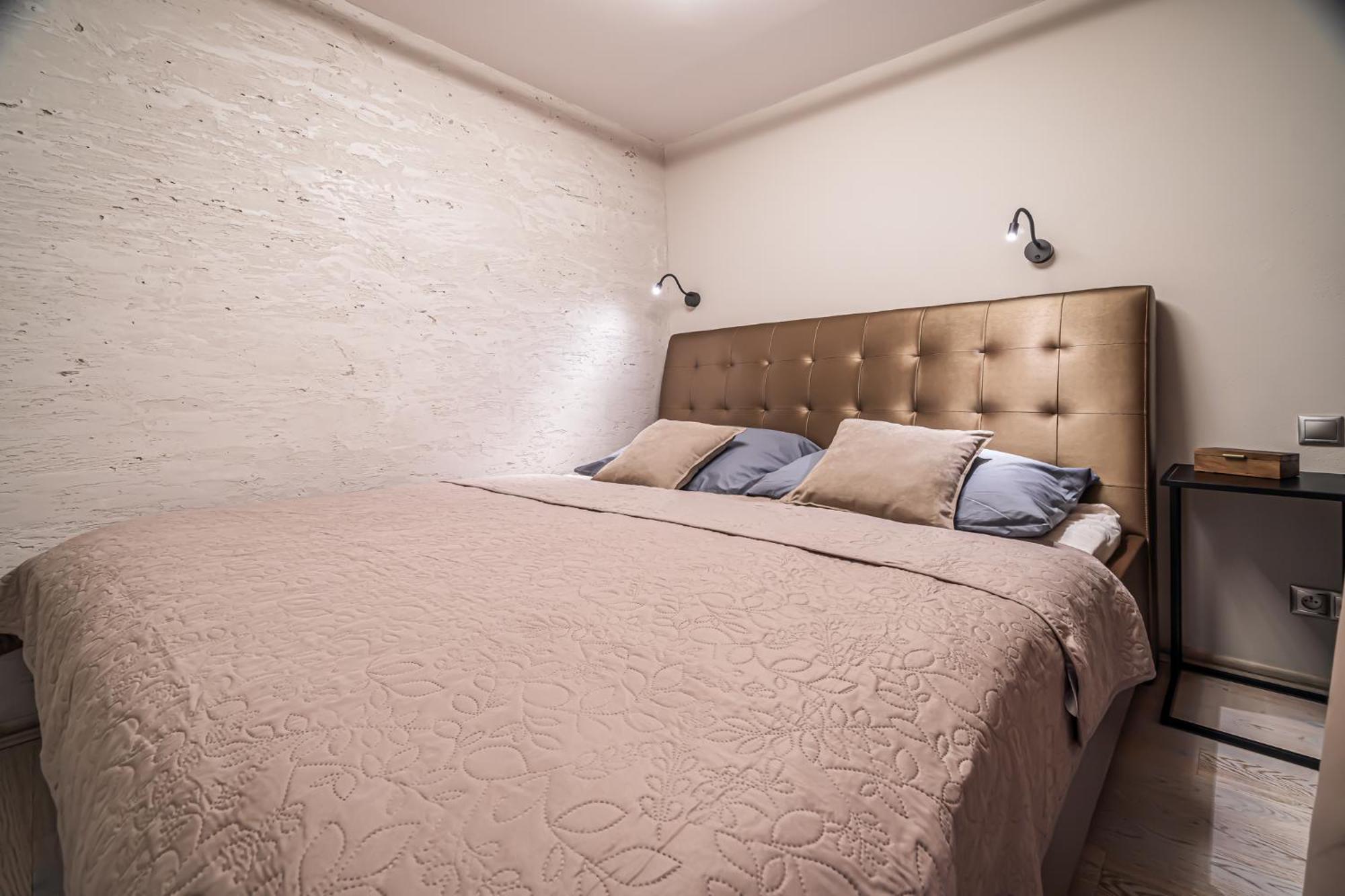 Luxurious And Royal Apartment In The Old Town Bratislava Luaran gambar